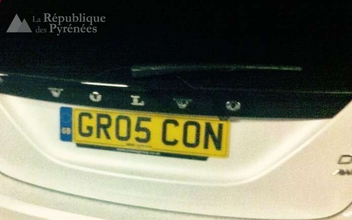 Une Insolite Plaque D Immatriculation Britannique